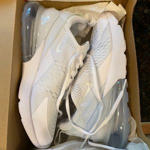 Nike Air Max 270 Triple White Women’s Shoe Size W8.5 / 7Y. Worn once.